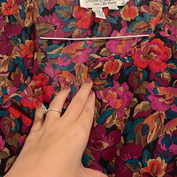 Laura & Jayne Two Floral Blouse - Picture 5 of 9
